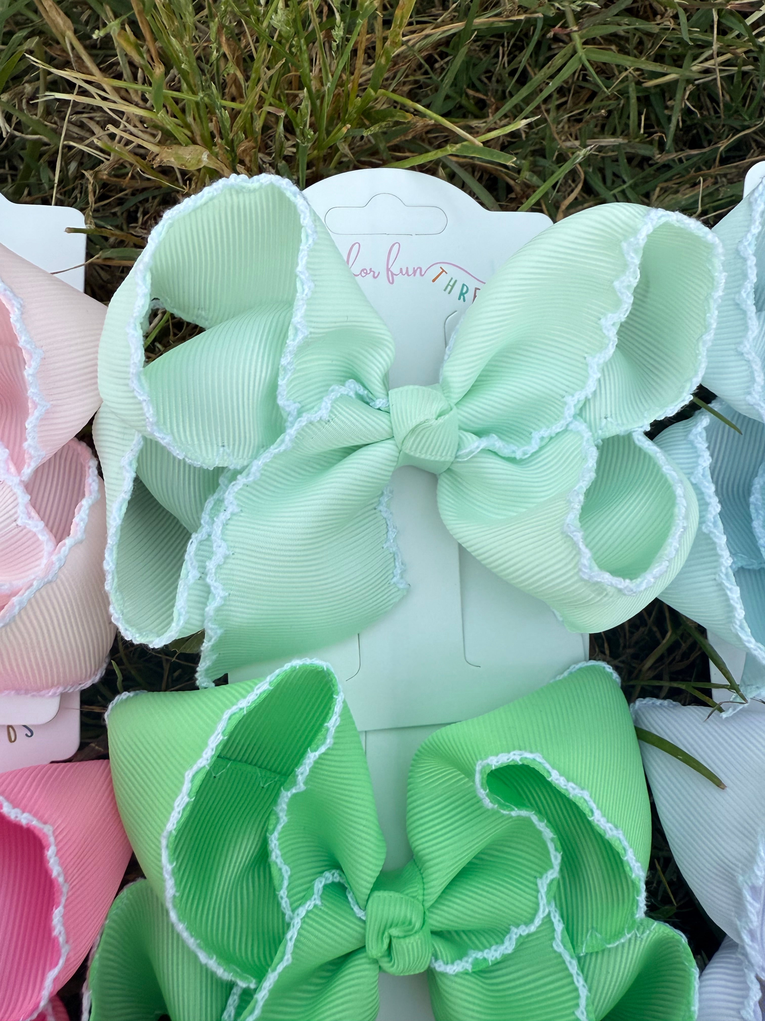 Tiny Fun Moonstitch Hair Bows (4in)